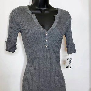 NWT INC PETITE Gray Short Sleeved Sweater Top NWT V Neck with Rhinestones XSP PP
